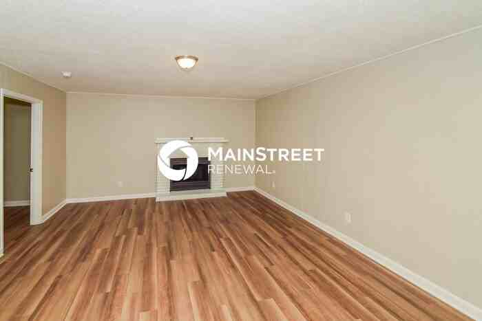 2058 Palmer Ave - Photo 7 of 17