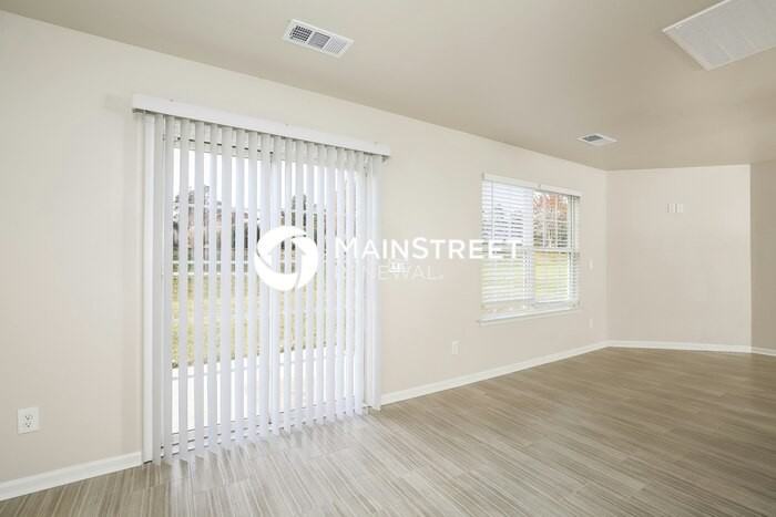 1310 Waldridge Ct - Photo 6 of 17