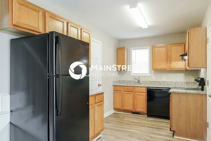 4912 Windblown Ct - Photo 6 of 17