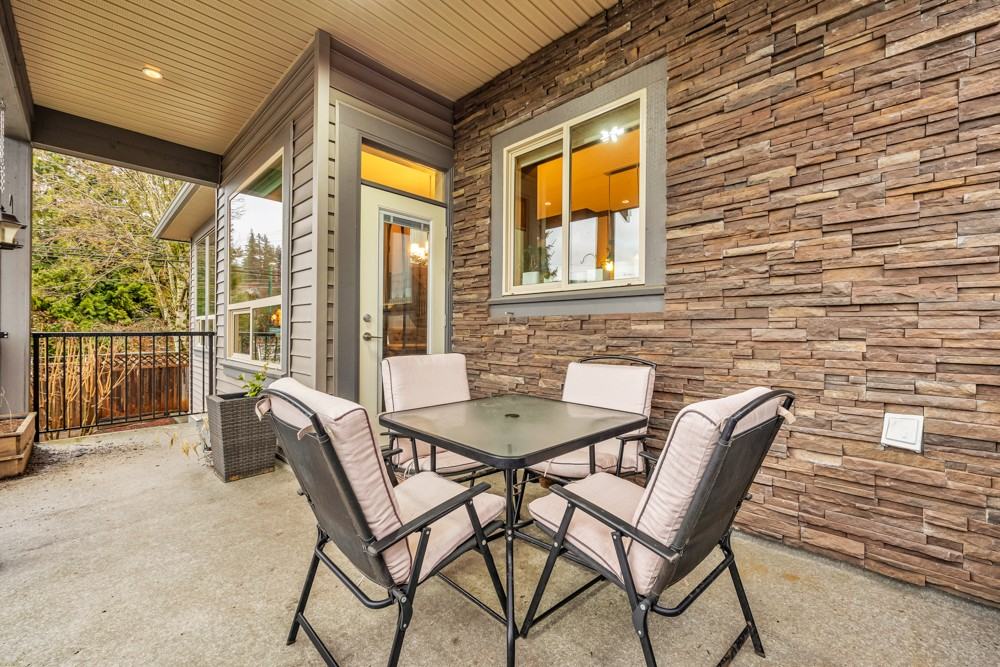 1424 Duchess Street - Photo 5 of 36