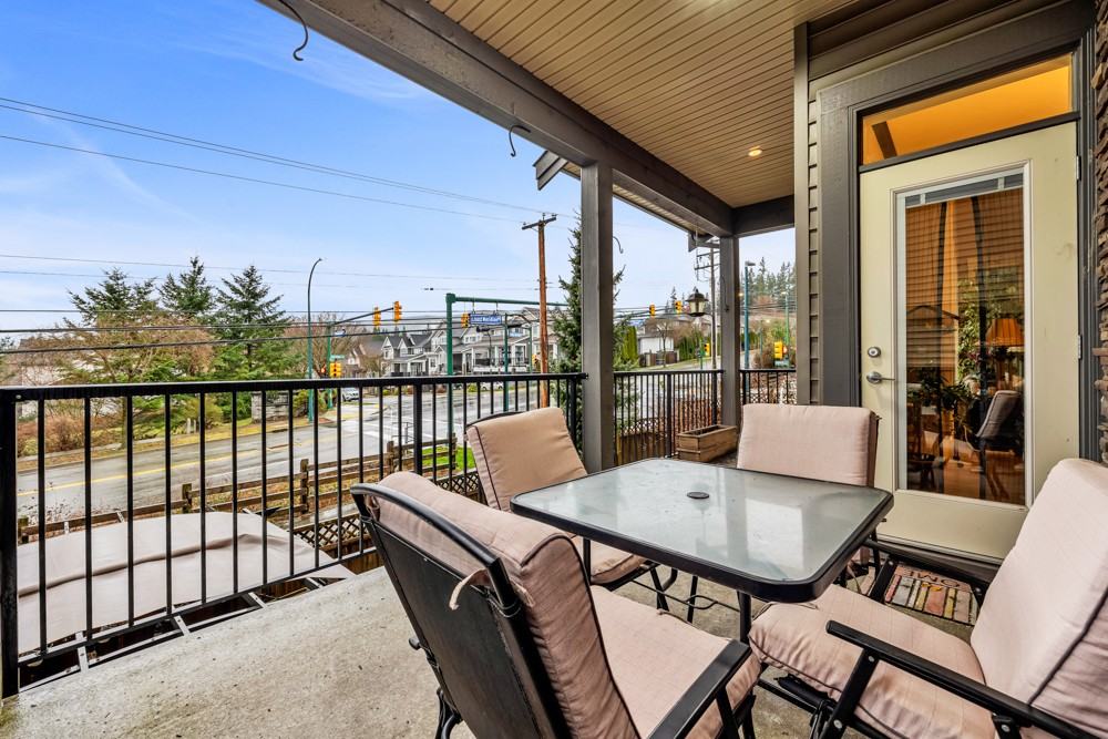 1424 Duchess Street - Photo 6 of 36