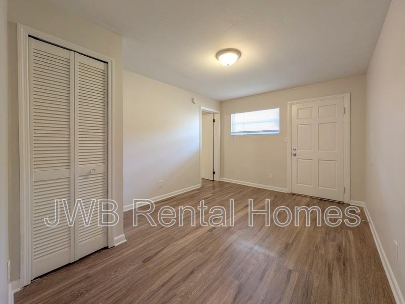 2775 Herschel St #9 - Photo 7 of 14