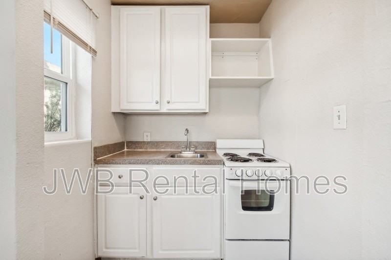 1628 2nd St N #226 - Photo 4 of 19