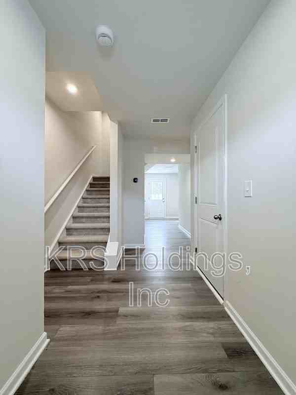 4609 Great Egret Way - Photo 2 of 17