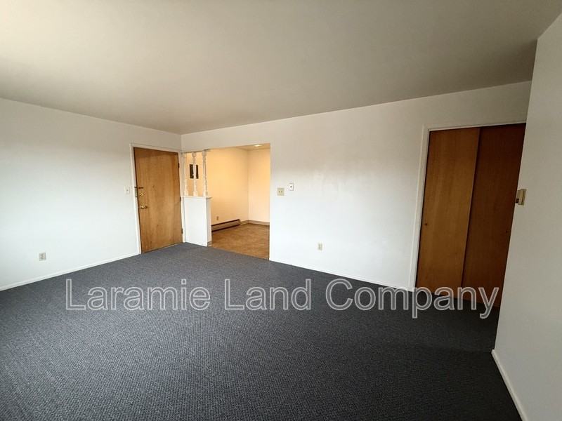 1609 E Baker St - Photo 3 of 9