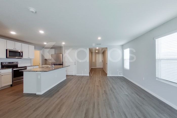 8677 Sw 44th Ct - Photo 5 of 31