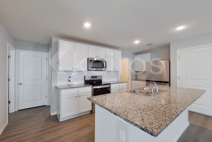 8677 Sw 44th Ct - Photo 7 of 31