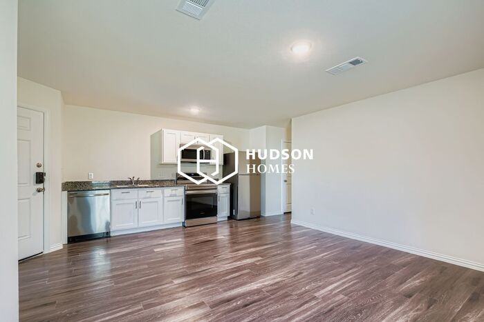 8346 Tidwell Rd #B - Photo 7 of 14