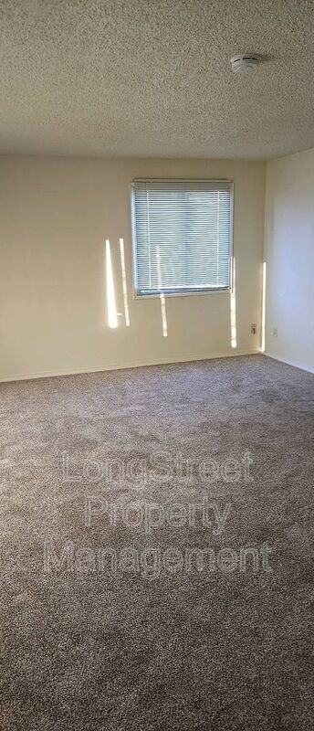 1250 Sw E Ave #6 - Photo 3 of 14