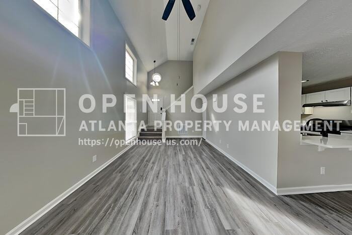 670 Chantress Ct - Photo 4 of 20