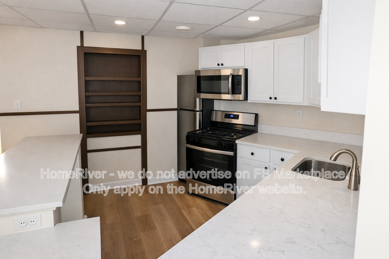 409 Mill St 2nd Fl - Photo 5 of 11