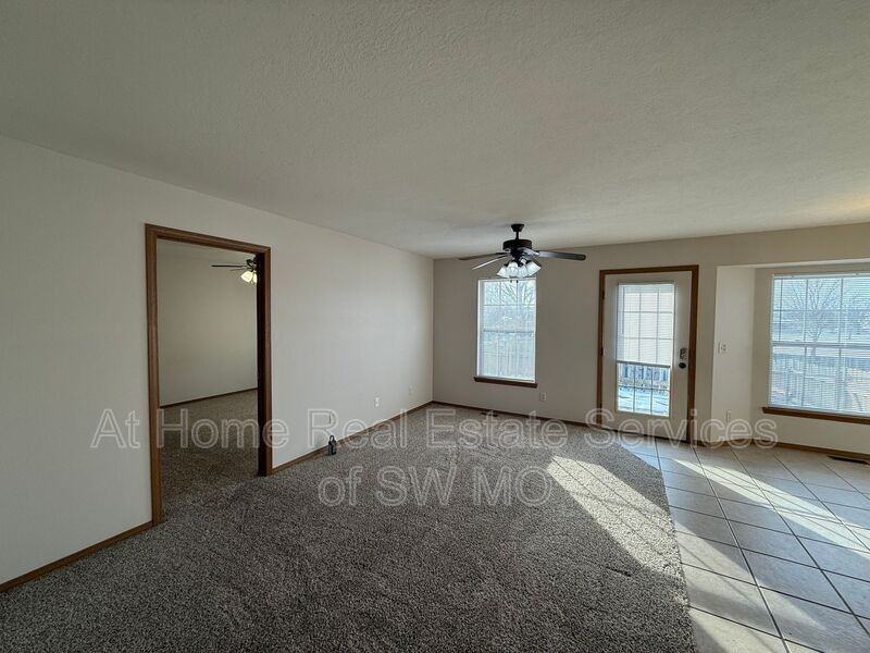 3921 N 16th St - Photo 2 of 13