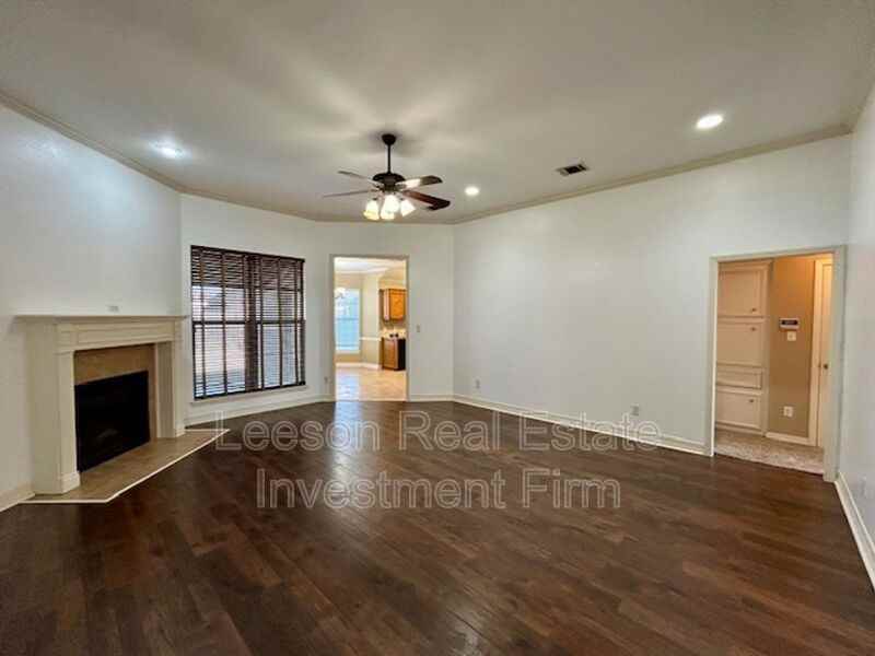 4933 General Polk Dr - Photo 2 of 17