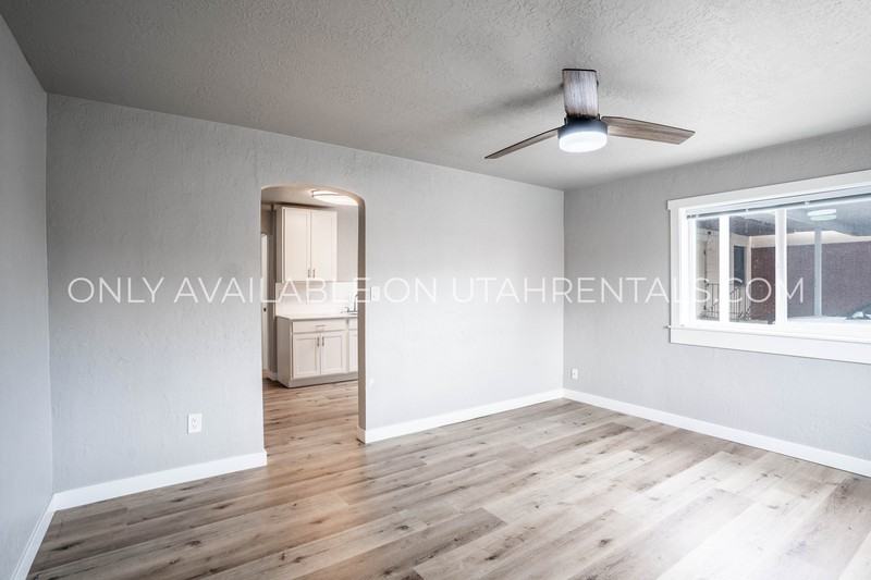 80 N Merchant St #3 - Photo 3 of 15