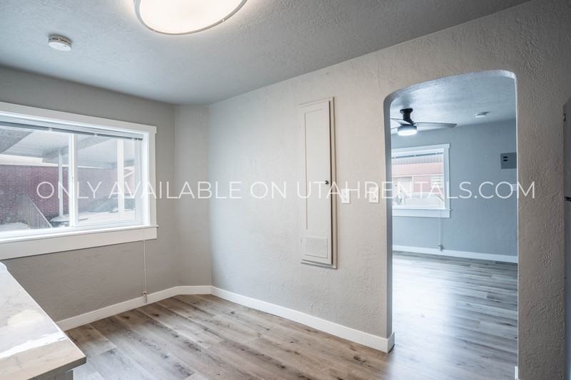 80 N Merchant St #3 - Photo 6 of 15