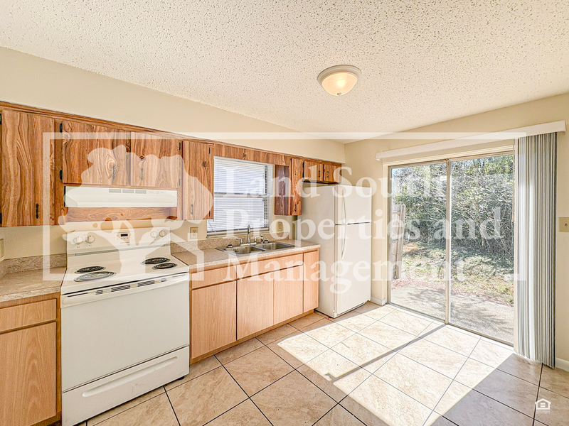 5859 Charlton Dr - Photo 5 of 14