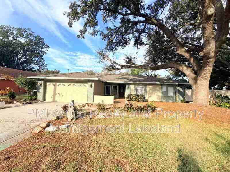 222 Lakeview Dr - Photo 2 of 2