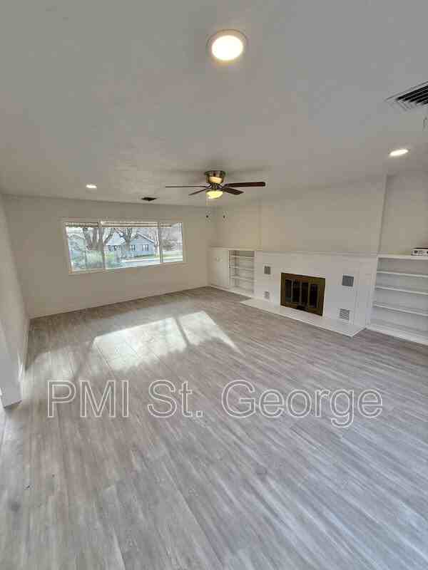 288 Diagonal St #A - Photo 2 of 29