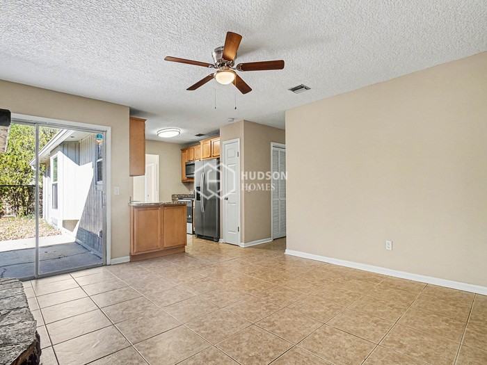 11548 Cypress Bend Ct - Photo 4 of 18