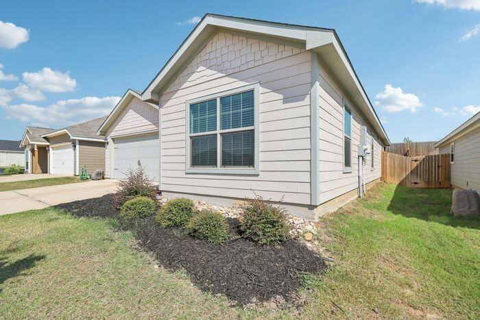 708 Trinity Trl - Photo 5 of 50