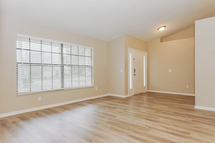 2065 E Gloria Dr - Photo 3 of 16