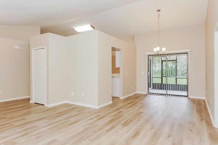 2065 E Gloria Dr - Photo 5 of 16