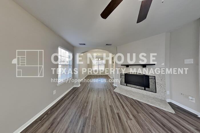 5418 Gosforth Dr - Photo 4 of 22