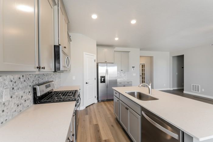 9452 Truckee Ct - Photo 7 of 16