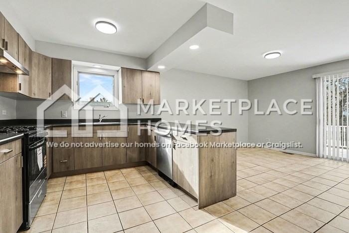 16764 Hillside Pl #2 - Photo 6 of 22