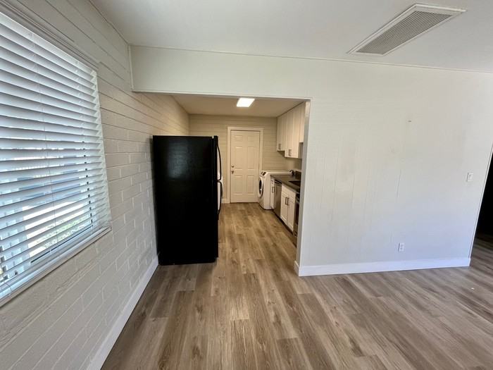 217 N Elm St #H - Photo 7 of 15