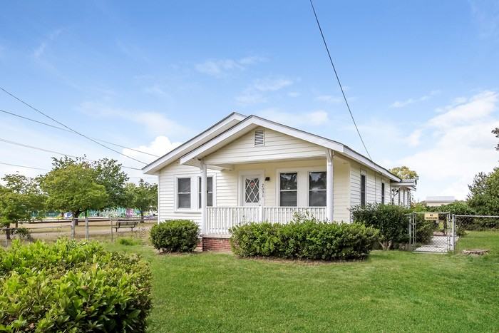 2031 Ohio Ave - Photo 3 of 12