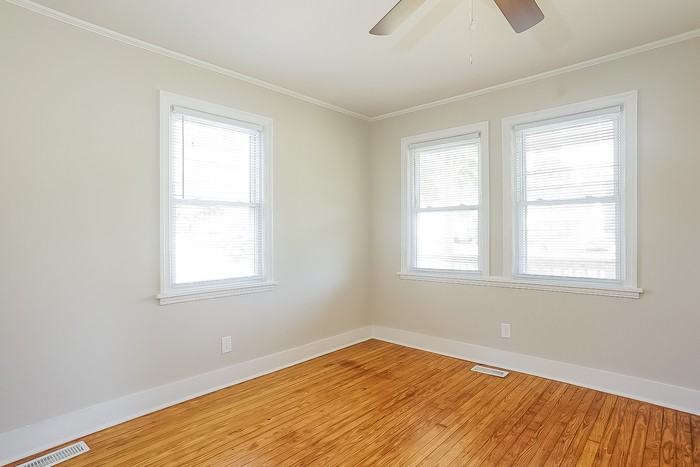 2031 Ohio Ave - Photo 4 of 12