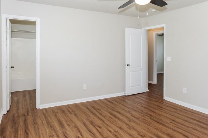 112 Fox Chase Trl - Photo 6 of 11