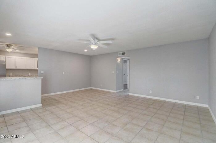 3230 E Pinchot Ave #28 - Photo 4 of 27