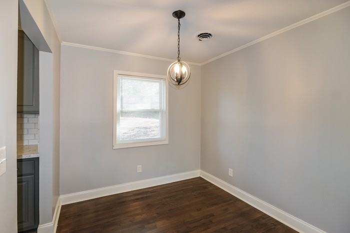 1151 Lombard Dr - Photo 4 of 11