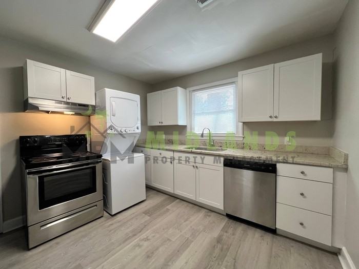 6811 Doby Dr - Photo 5 of 38