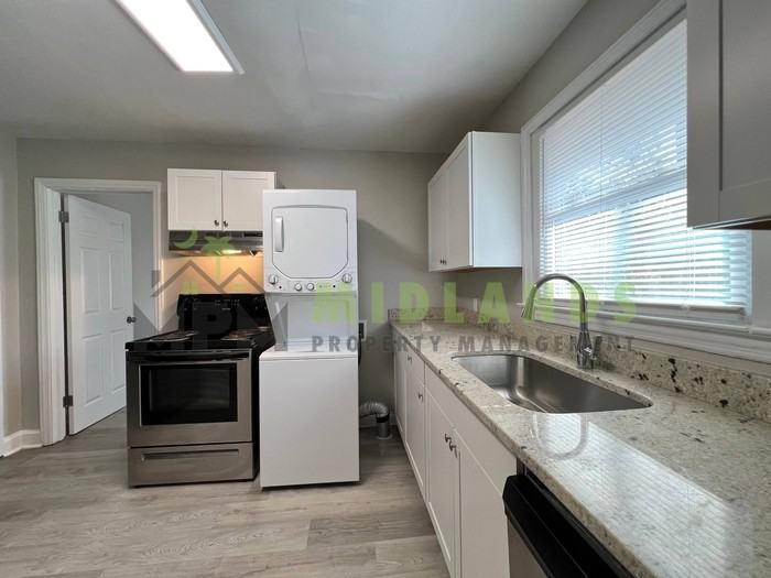 6811 Doby Dr - Photo 6 of 38