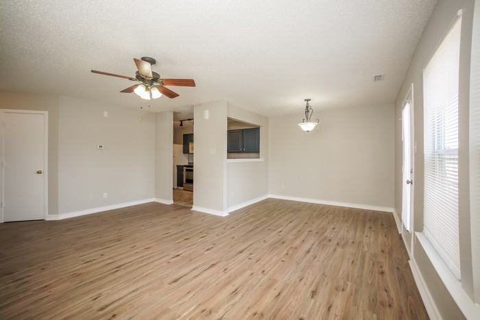 2347 Layton Ln - Photo 6 of 13