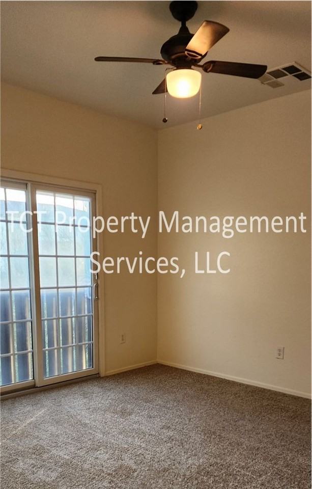 1967 E Frye Rd #103 - Photo 7 of 12