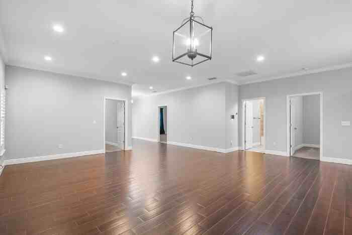 260 Sw Lincoln Cir N - Photo 7 of 27