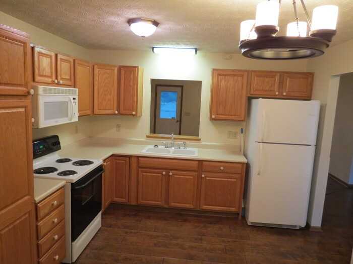 4284 Nipigon Dr - Photo 2 of 19