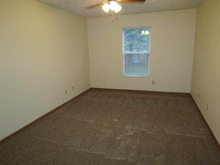 4284 Nipigon Dr - Photo 6 of 19