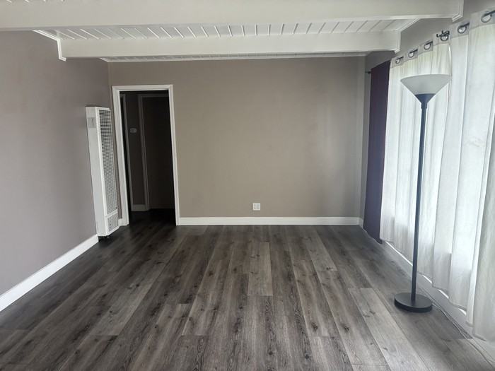 1018 Badgley Dr - Photo 5 of 16