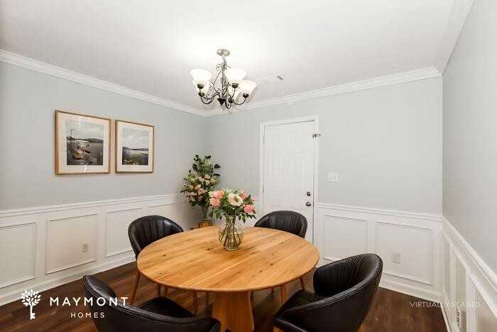 1394 N Hampton Dr - Photo 6 of 14