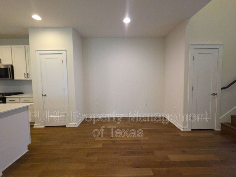 6800 Menchaca Rd - Photo 5 of 24