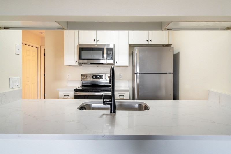 2738 W Tharpe St #702 - Photo 6 of 17