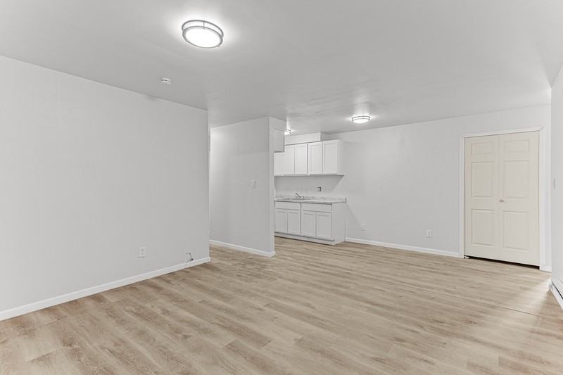 11411 Wyoming St - Photo 3 of 9