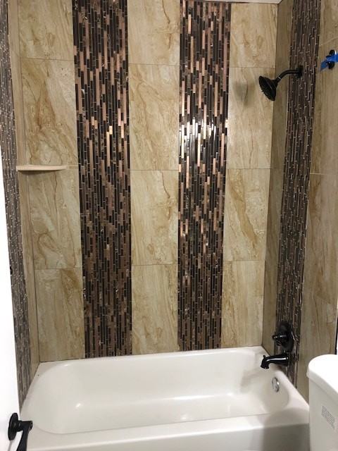 830 18th St Ne #B - Photo 5 of 10