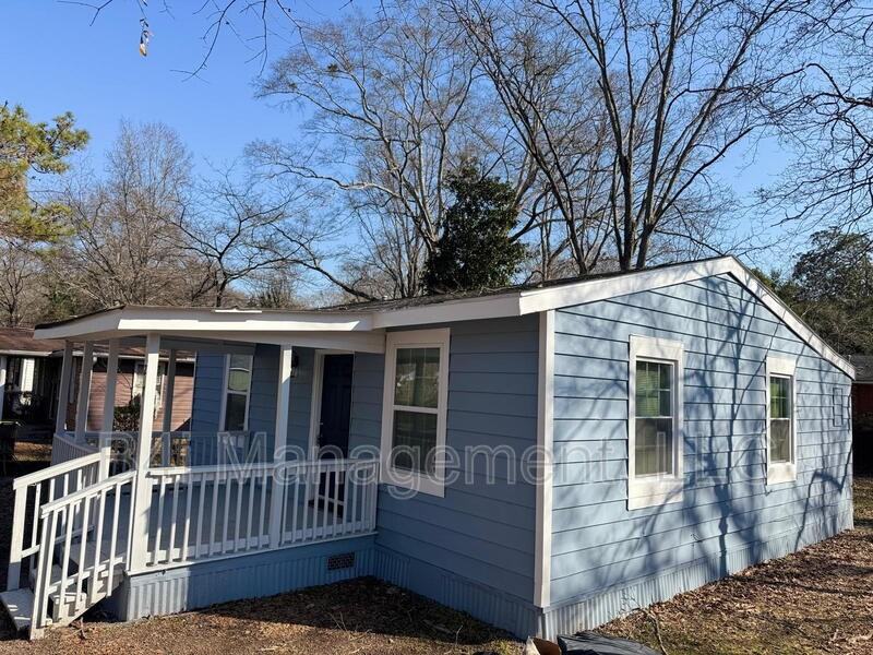 27 Domineck St - Photo 4 of 19