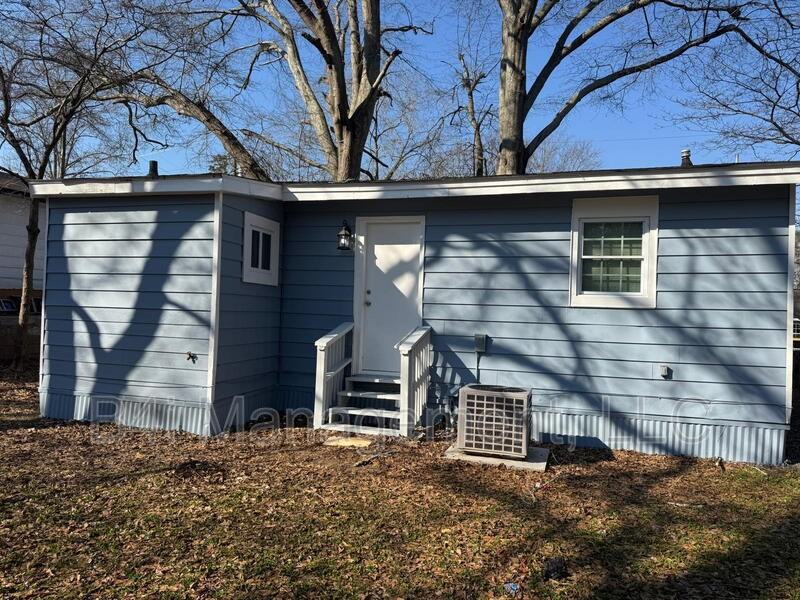 27 Domineck St - Photo 5 of 19